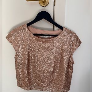 Eliza J Short Sleeve Rose Gold Sequin Crop Top Size 4, never worn.